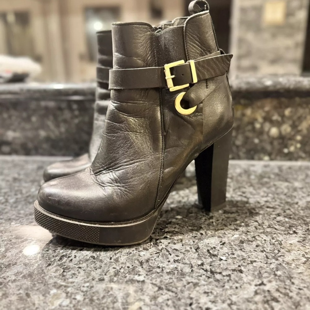Leather Luxury booties women's shoes Size 38 Eu/7.5